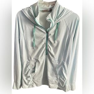 Athleta Heavenly Hail Hoodie
Aquamarine Half Zip Size Large